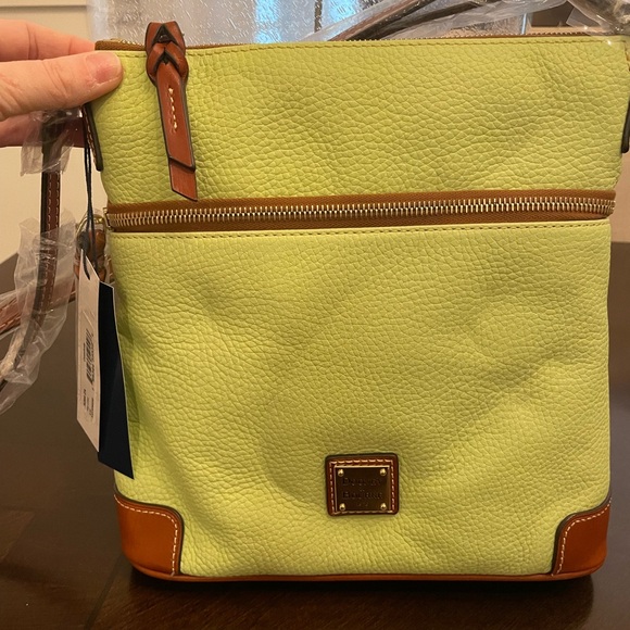 NEW Dooney & Bourke Lime and Tan Shoulder Bag